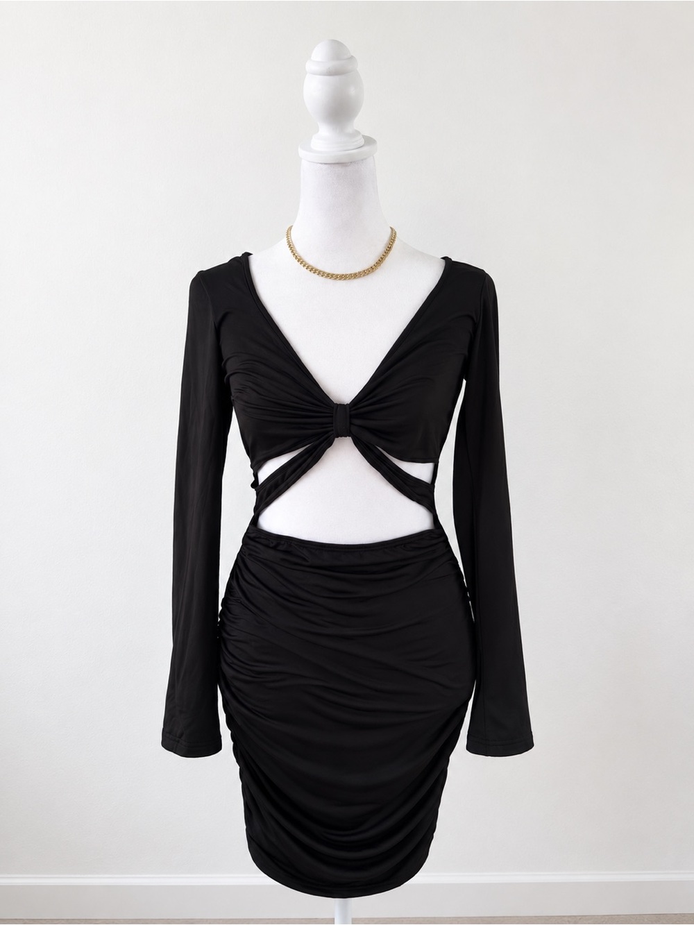 Amazon Black Long-Sleeve Cutout Ruched Dress Twist Front Crop Top Deep V Club